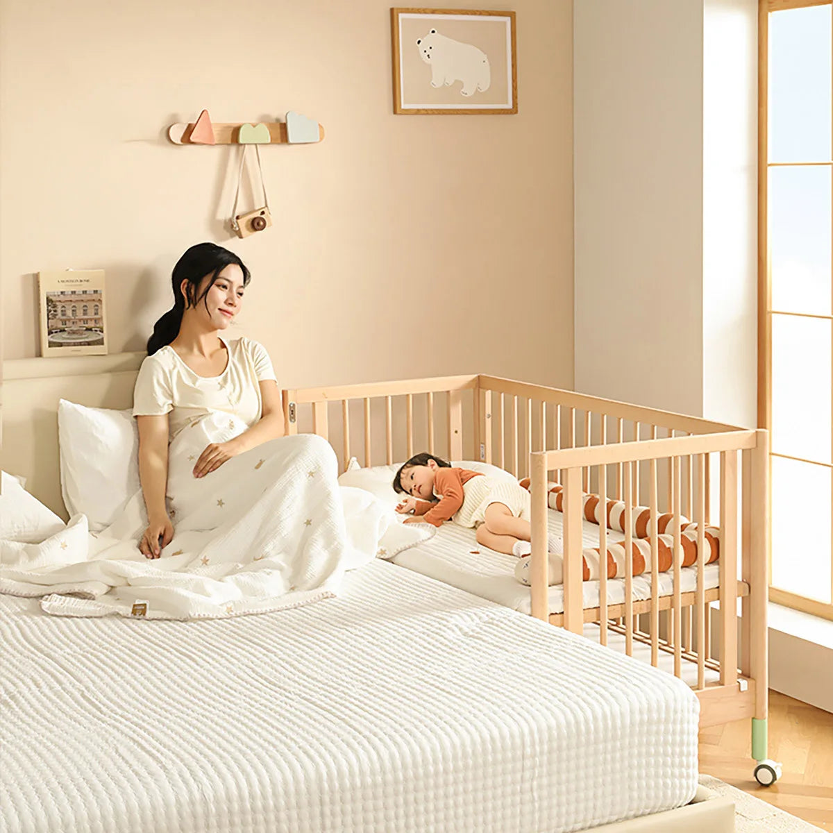 Custom Modern Design Wooden Baby Crib Low Moq Eco-Friendly Easy Assembly Non-Toxic Wooden Crib for 0-3 Years